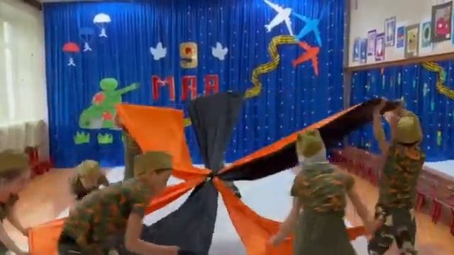 Танец с георгиевской лентой «О той весне». 2023