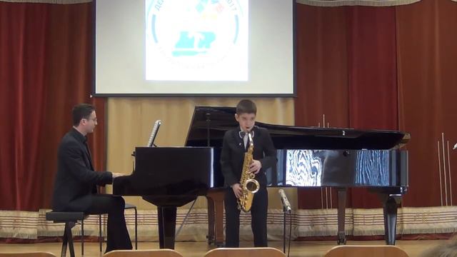 Соната Винчи 1 и 2 часть. Дмитрий Пинчук 11 лет саксофон, Георгий Шаров фортепиано смотреть онлайн