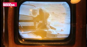 Древний телевизор КВН-49 ловит сигнал и полвека спустя