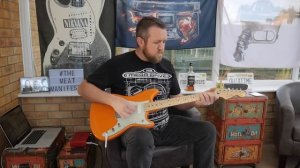 Fender Duo Sonic Capri Orange Offset Series Review Demo