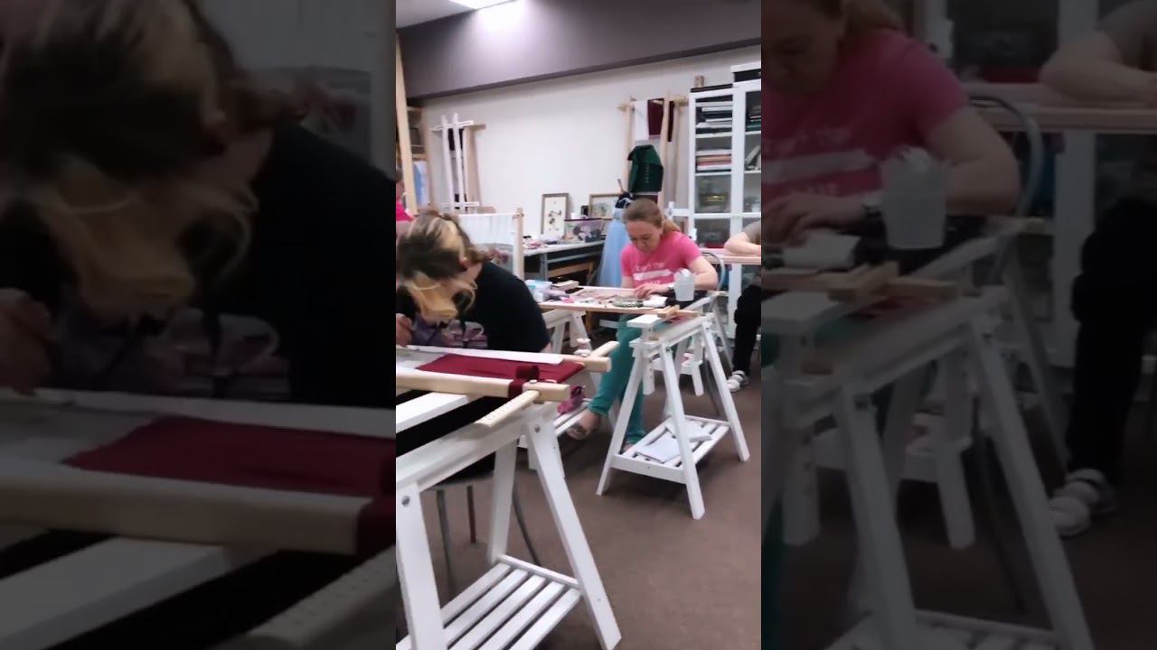 ЧТО СЛЕДУЕТ УЧЕСТЬ ПРИ ВЫШИВКЕ ПО БАТИКУ?⬇️