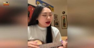 Китаянка поет свою песню на русском - Ян Гэ жжет #2