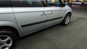 Chrysler Voyager IV Рестайлинг 2.8 AT (150 л.с.) 2004