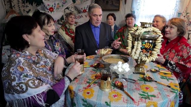 На посошок  поет Владимир Евтодеев