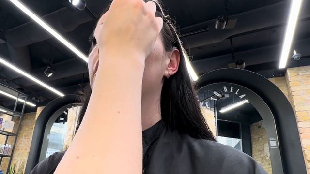 "Боже поможи, я не люблю макіяж очей". Макіяж за 950 грн в центрі Києва. Треш огляд салону чи ні? смотреть онлайн