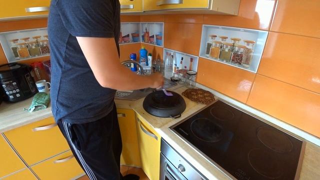 Подготовка чугунной сковороды BIOL (Биол) в духовке. Прокаливание. Обработка. Обжиг. смотреть онлайн