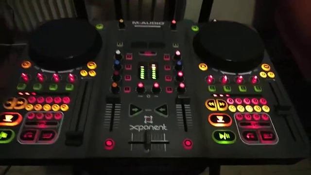 DJ Контроллер для профессионала - M-AUDIO XPONENT