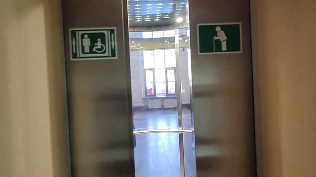 Стеклянный лифт OTIS OH5000 2011 г. в. в вокзале Витебска! По адресу: Ул. Космонавтов 8