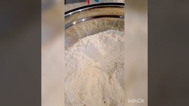 #варенникисмясомикислойкапустой#вкусноезимнееблюдо#варенникисметутувасзаминуту#новыйгод# смотреть онлайн