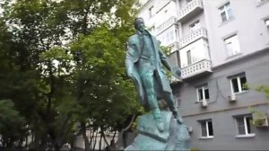 Памятник Михаилу БУЛГАКОВУ