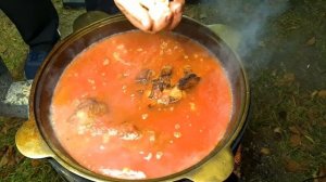 ВКУСНЕЕ РУЛЬКИ ВЫ НЕ ПРОБОВАЛИ!!! Как приготовить рульку в томатах в казане!