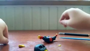 Как слепить эрора санса из пластилина