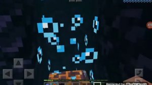 Как добавить пузыри под водой в Майнкрафт