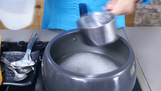 बेहद स्पंजी चमचम-खास बंगाली मिष्टी । Traditional Bengali Cham Cham recipe | Cham Cham Kaise Banaye смотреть онлайн