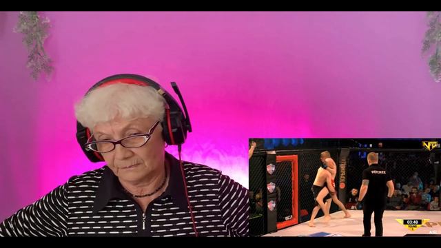 КОРНЕЙ ТАРАСОВ - БРАТ | РЕАКЦИЯ БАБУШКИ ХЕЙТЕРА!