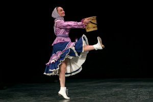"За водой", Ансамбль "Школьные годы". "Over the Water", Ensemble "School Years".