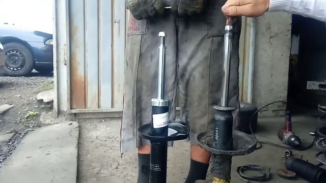 Toyota avensis отзыв. Как поменять задний амортизатор авенсис ...