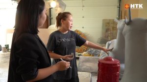 Регина Тундутова показала работы в мастерской буддийской символики