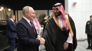 «Есть, что обсудить»: чем закончился визит Путина в ОАЭ