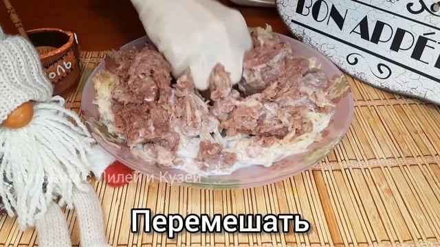 Нежные котлеты из говядины с начинкой. смотреть онлайн
