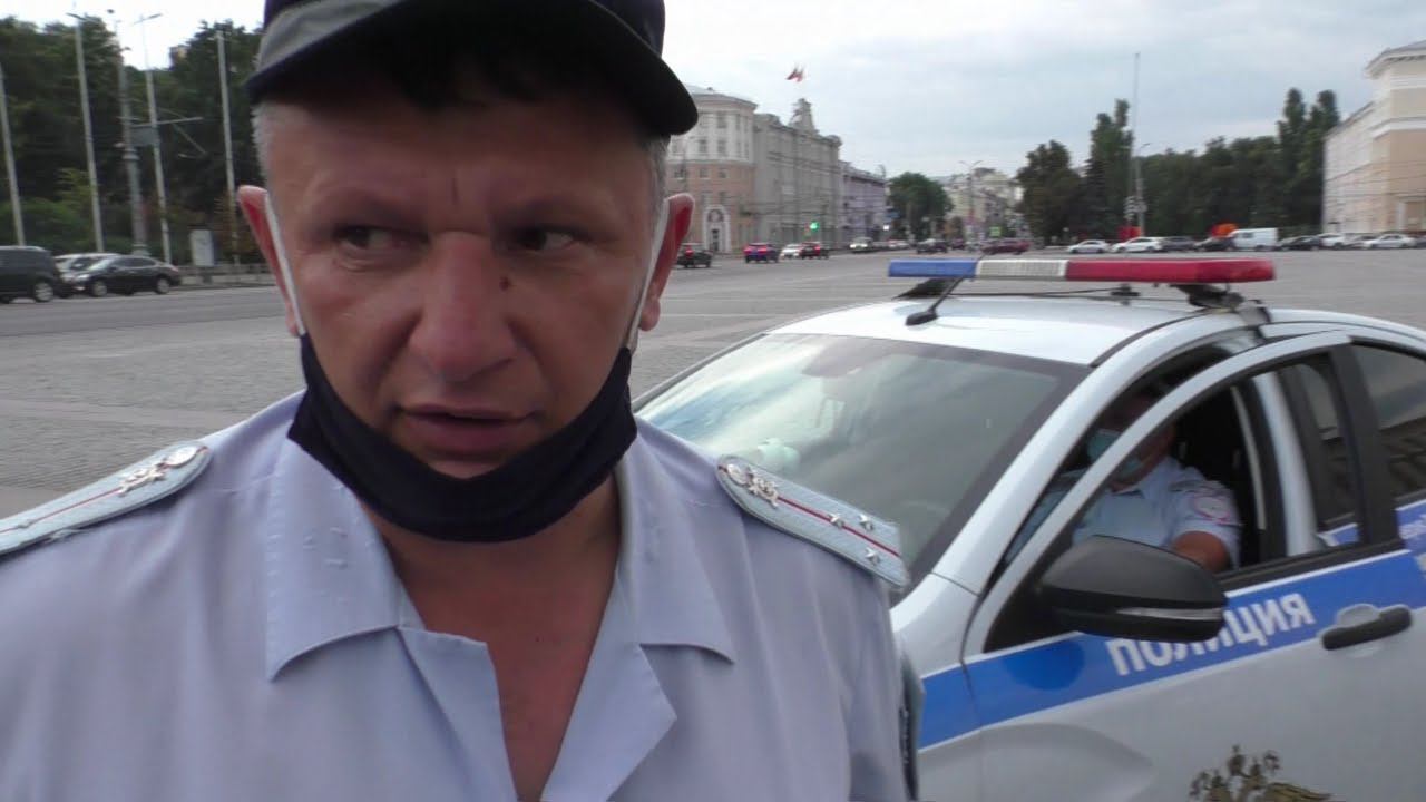 Воронеж. Тот самый ИДПС Зоренко, который прогнулся под спецсвязь