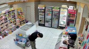 Мурад Легенда под кайфом зашёл в магазин и искал холодильник ?Ужин походу чуть солёный был