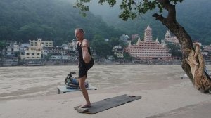 ЙОГА НА БЕРЕГУ ГАНГИ | РИШИКЕШ | ИНДИЯ