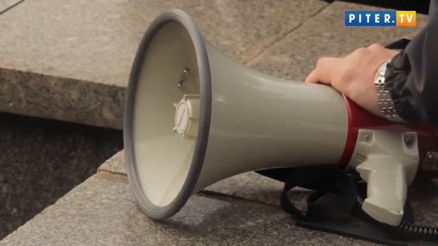 В Курбан-байрам мусульмане молились на дорогах смотреть онлайн