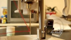 How to Thread a Sewing Machine (Singer Inspiration)