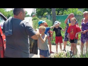 Мариуполь люди рады всему !!!