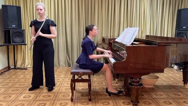 А. Шнитке Менуэт из Сюиты в старинном стиле (a-moll) смотреть онлайн