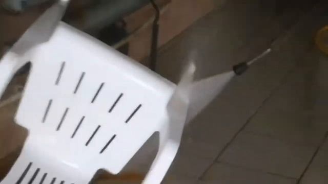 Бесконтактная мойка садовой мебели