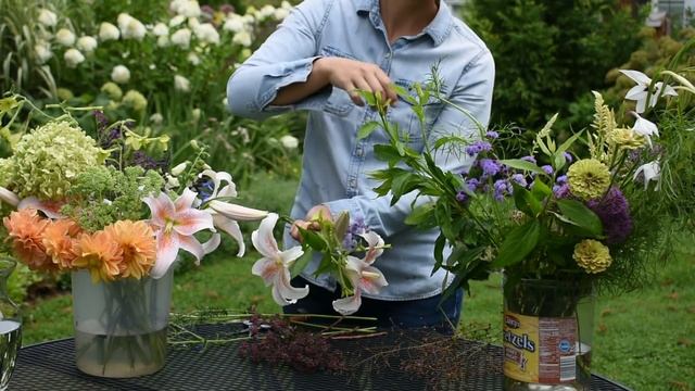 Gladiolus Bunches at the Flower Stand, Bouquet for Mom, Drying Hydrangeas // Northlawn Flower Farm смотреть онлайн