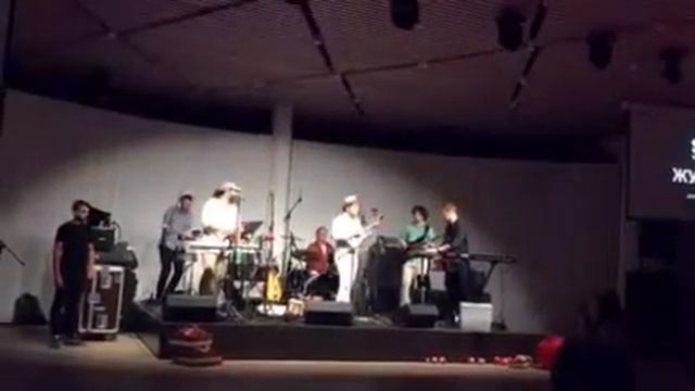 Тум туи балалайка Joander Santos смотреть онлайн