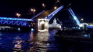 Разведение мостов в Санкт-Петербурге. Дворцовый мост. 17.08.2018г.