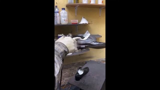 Покраска и реставрация кожаной обуви смотреть онлайн