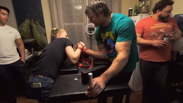 LEVANSLAYER VS LIL SARAH BACKMAN JR!!