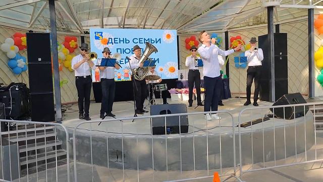 песня "Есть только миг" - Иван Дятлов и оркестр МОДЕРН