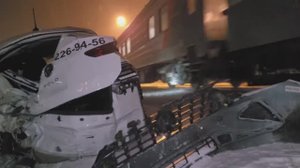 Выехал на жд пути и столкнулся с поездом