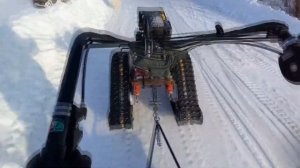 Уверенная езда мотоблока на гусеницах Крутец после сильного снегопада!