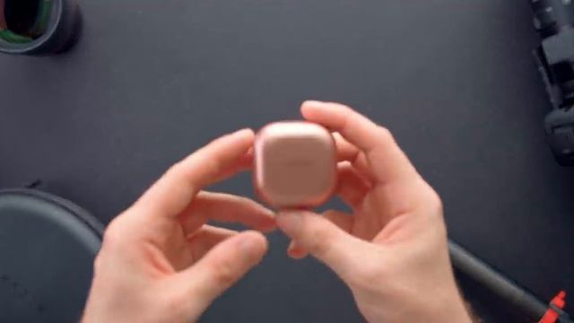 MAGIC BEANS!? - Galaxy Buds Live Review смотреть онлайн