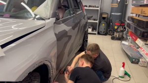 Оклейка плёнкой, антихром и масса других работ на примере БМВ