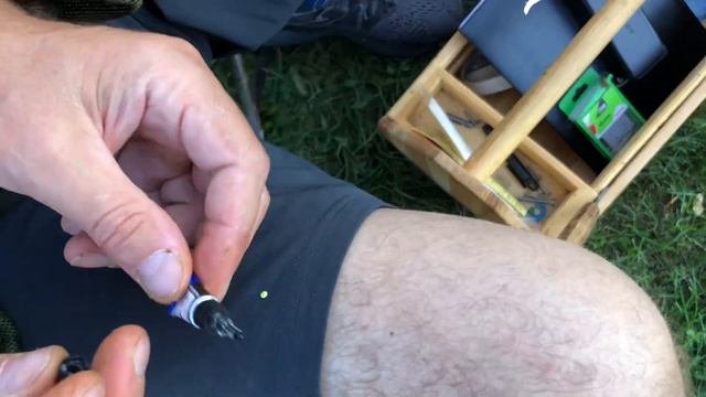 Как пометить пчелиную матку смотреть онлайн