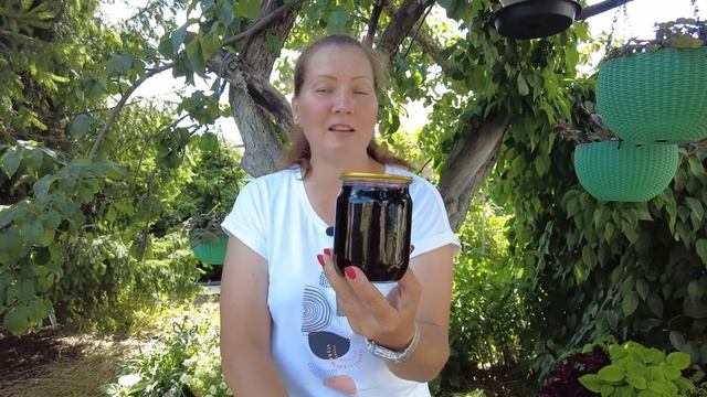 Мои самые вкусные и проверенные  заготовки из смородины плюс крыжовник с грецкими орехами.