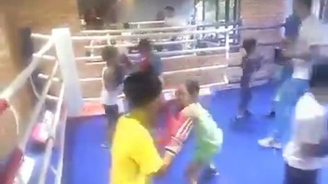 Тренировки по боксу детская группа 5-8 лет в школе бокса SK boxing. Алматы. смотреть онлайн