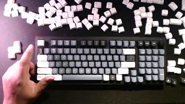 Unboxing a Keychron V5 and switching the keycaps
