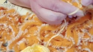 Вяжем парик  для куклы из удивительной пряжи#куклашьем