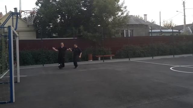 Как мы учились кататься на моноколесе Kingsong 14c смотреть онлайн