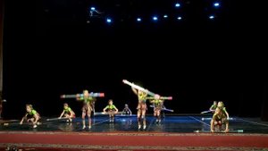 Коллектив "Фейерверк". Танец Карандаши 2018