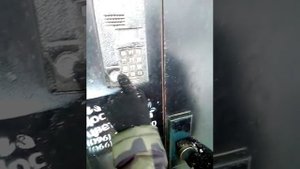 Как зайти в чужой подъезд?